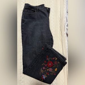 Coldwater Creek embroidered jeans. Size 18W. Medium wash. Straight leg.
